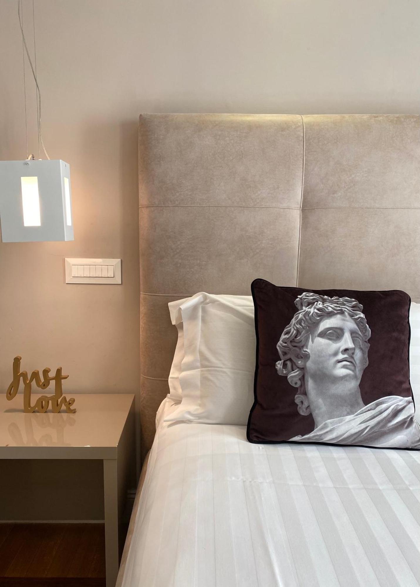 Terrazza Marco Antonio Luxury Suite Рим Екстериор снимка